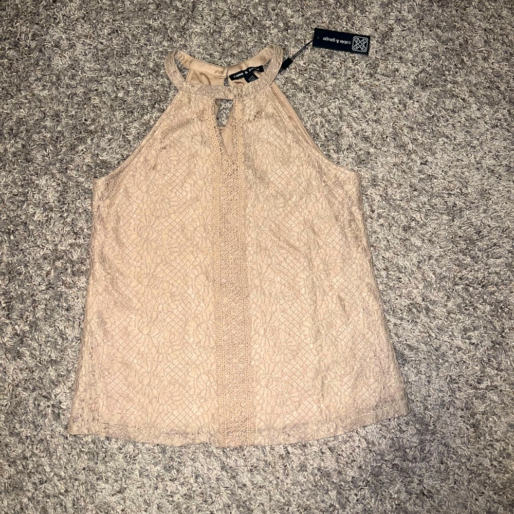 NWT Cable & Gauge Lace Halter Top. Size Small.